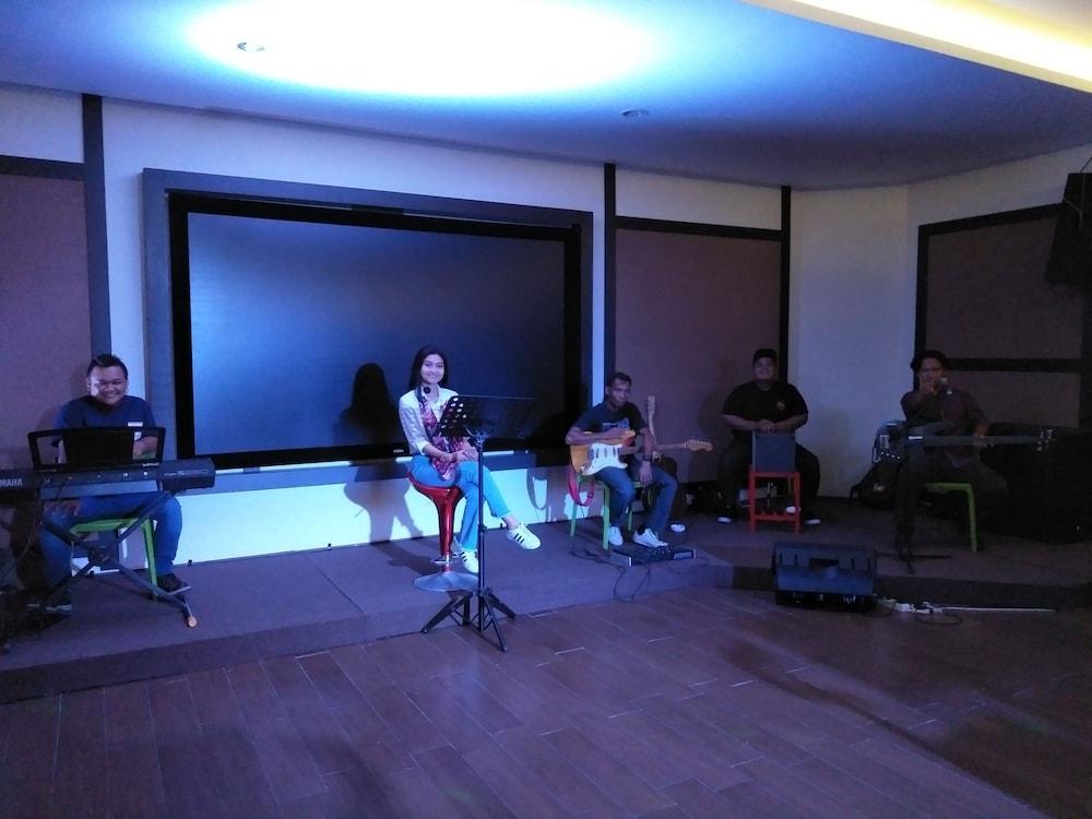 Dk Belstar Hotel Belitung Tanjung Pandan Zewnętrze zdjęcie