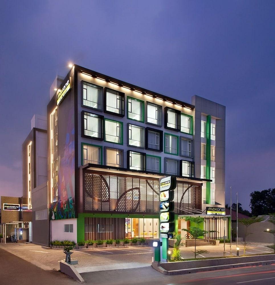 Dk Belstar Hotel Belitung Tanjung Pandan Zewnętrze zdjęcie