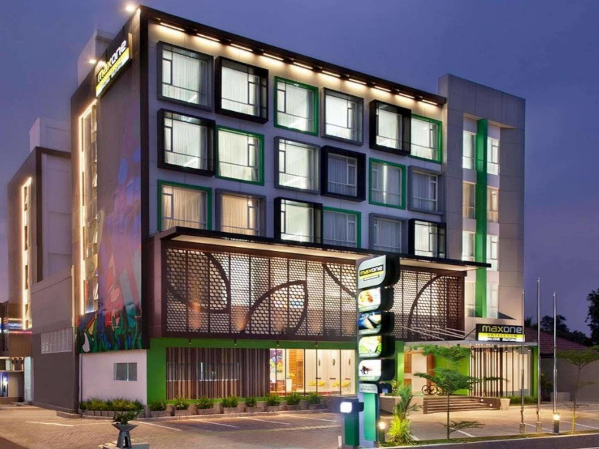 Dk Belstar Hotel Belitung Tanjung Pandan Zewnętrze zdjęcie